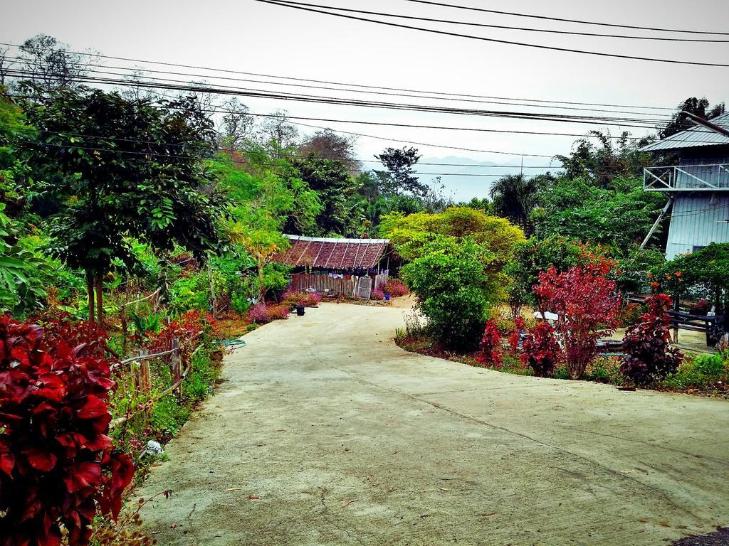 Hotel Baan Pai Likit Exterior foto